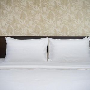 Standard Zimmer mit Kingsize-Bett